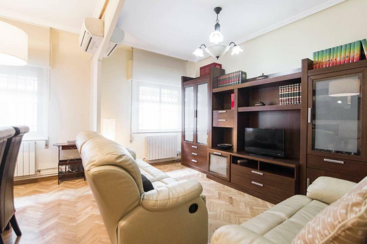 Home & Private Terrace Wifi + Aircon Madrid Exteriör bild