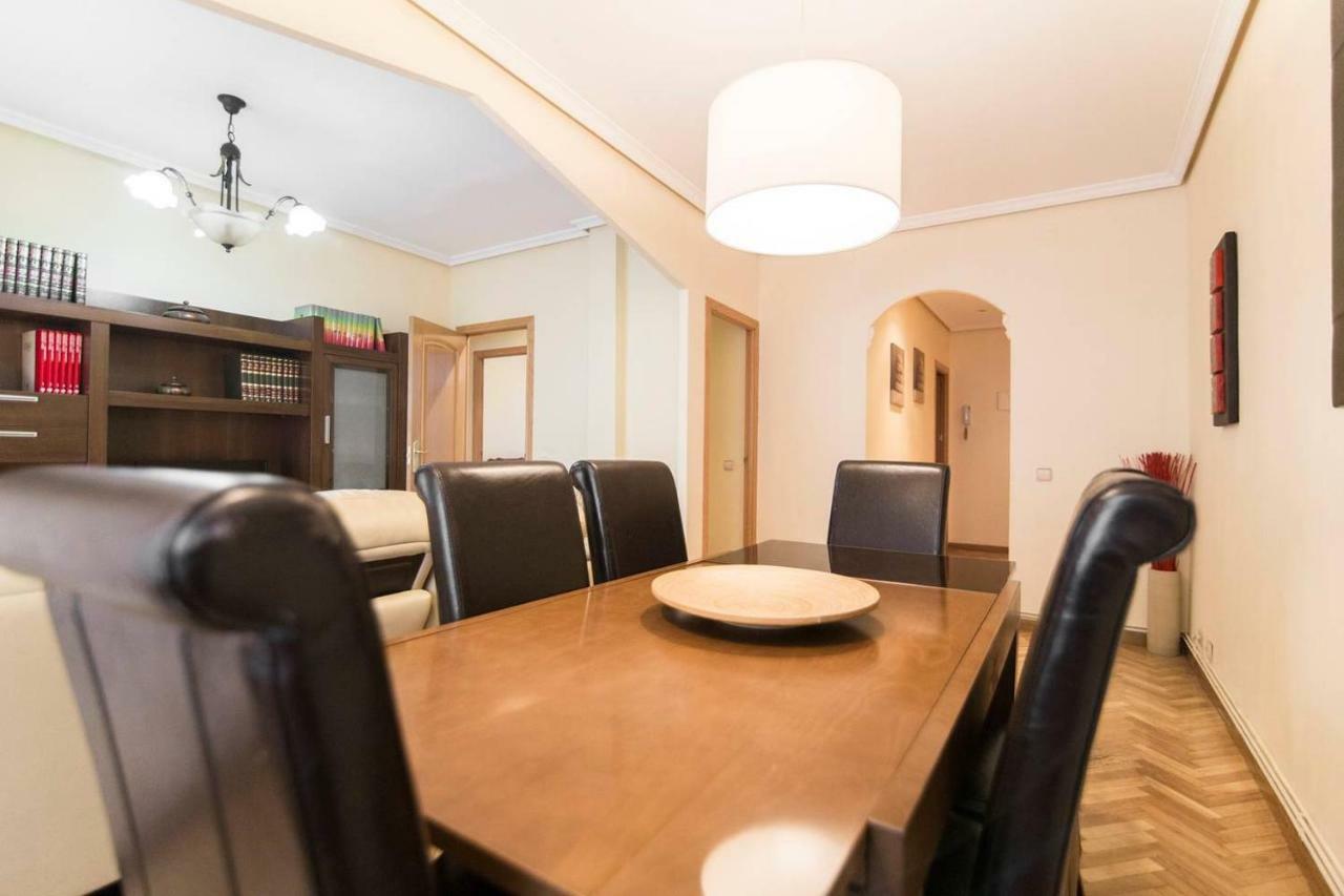 Home & Private Terrace Wifi + Aircon Madrid Exteriör bild